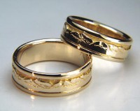 14kt Gold Mountain Range Wedding Rings